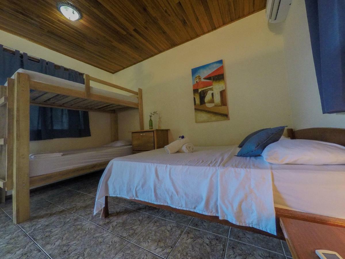 Cocobolo Surf Hotel & School Playa Santa Teresa  Exterior photo